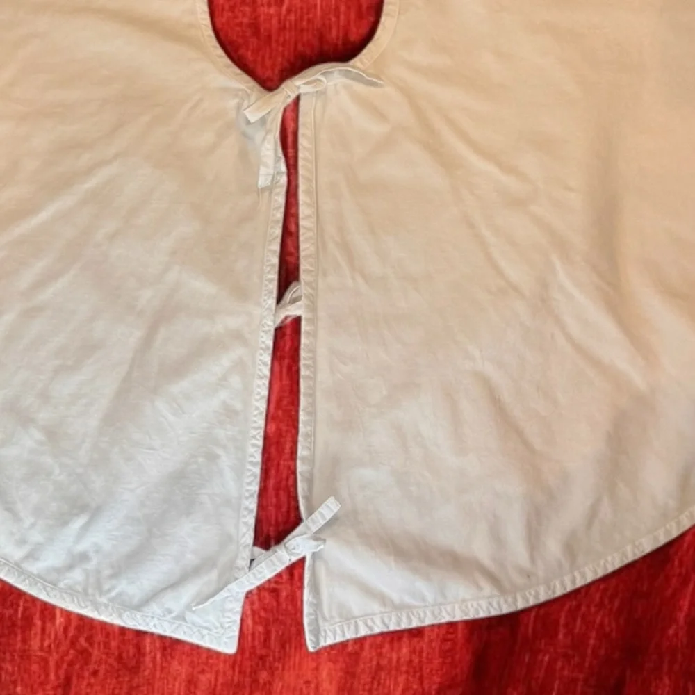 West Elm Velvet tree skirt Ivory 48 inch‎ Diameter